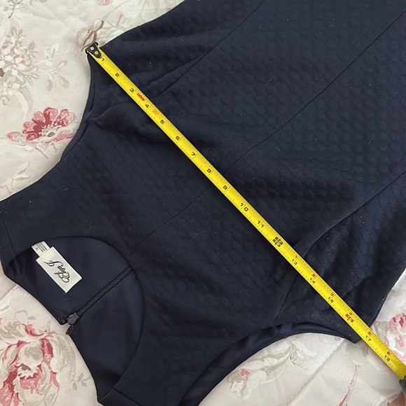 New “Eliza J” Colorblock Textured Knit Dress - Picture 12 of 14